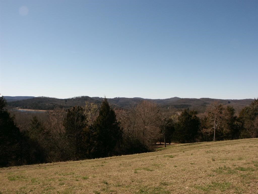 423 County Road 136, Eureka Springs, AR 72631