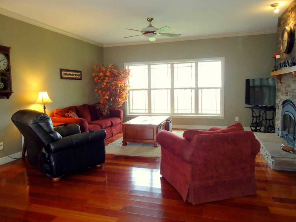 994 CR 309, Eureka Springs, AR 72632