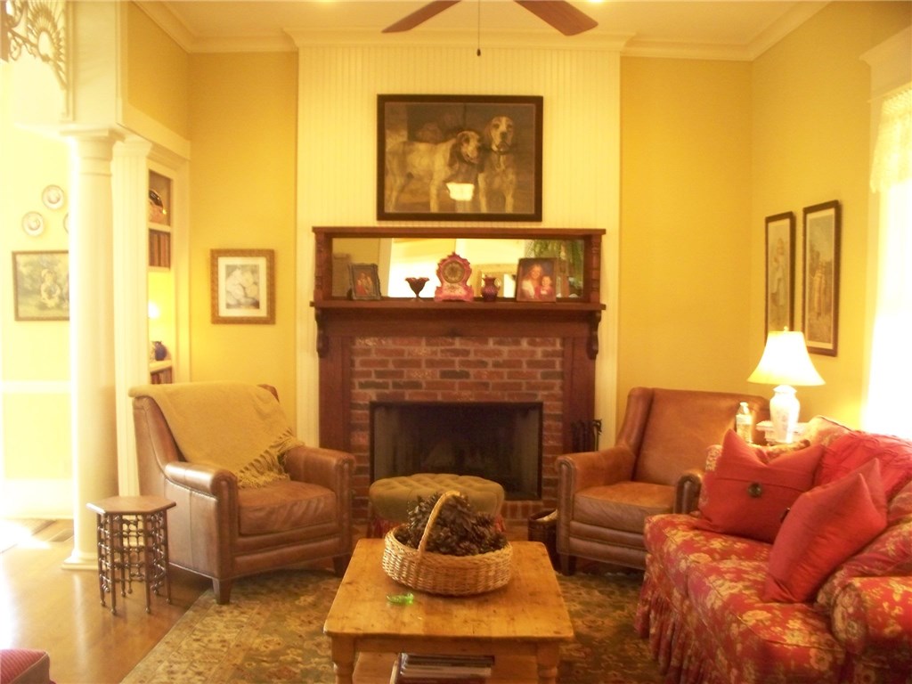 223 Spring St., Eureka Springs, AR 72632