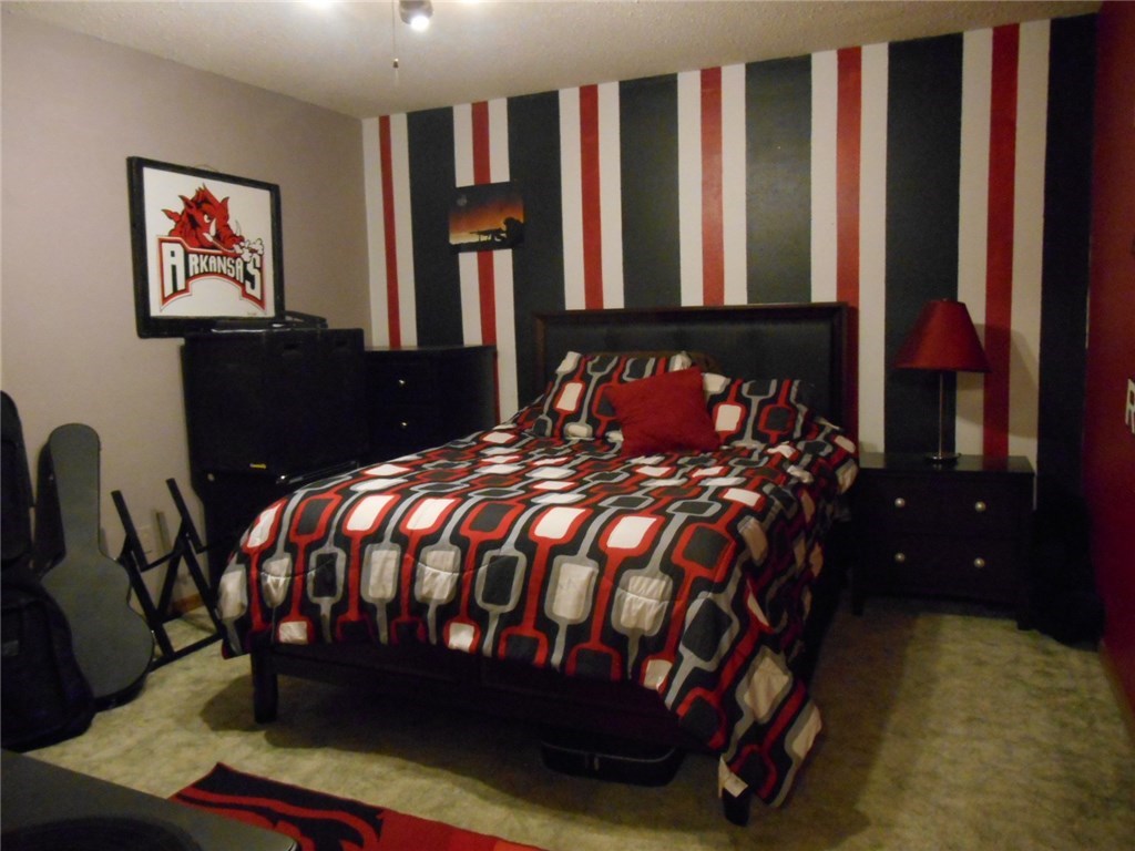 2080 Van Buren, Eureka Springs, AR 72632