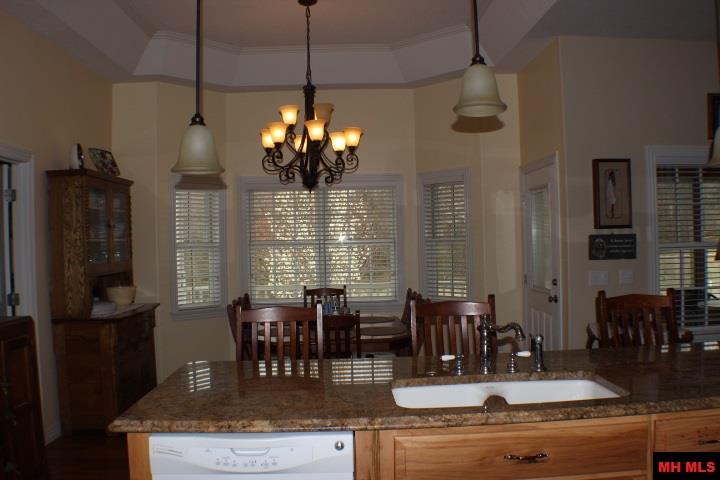 57 BLACKBIRD LANE, Flippin, AR 72634