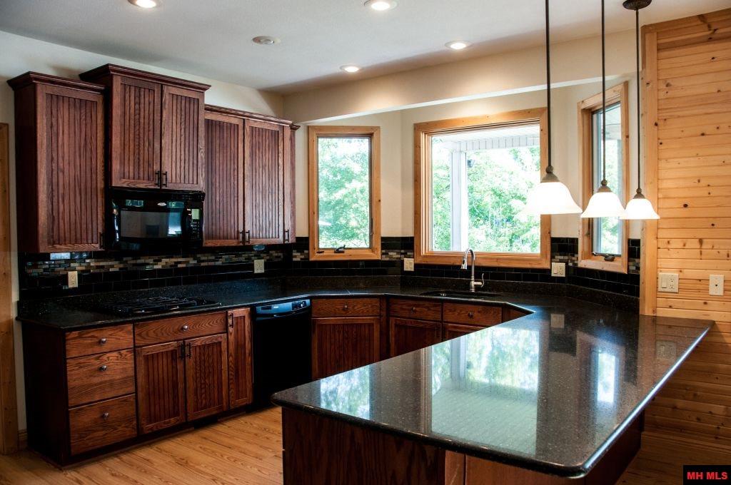 191 RIVERVIEW LANE, Flippin, AR 72634