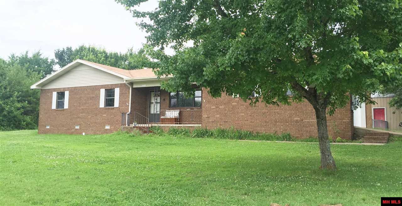 228 HOUSER, Gassville, AR 72635