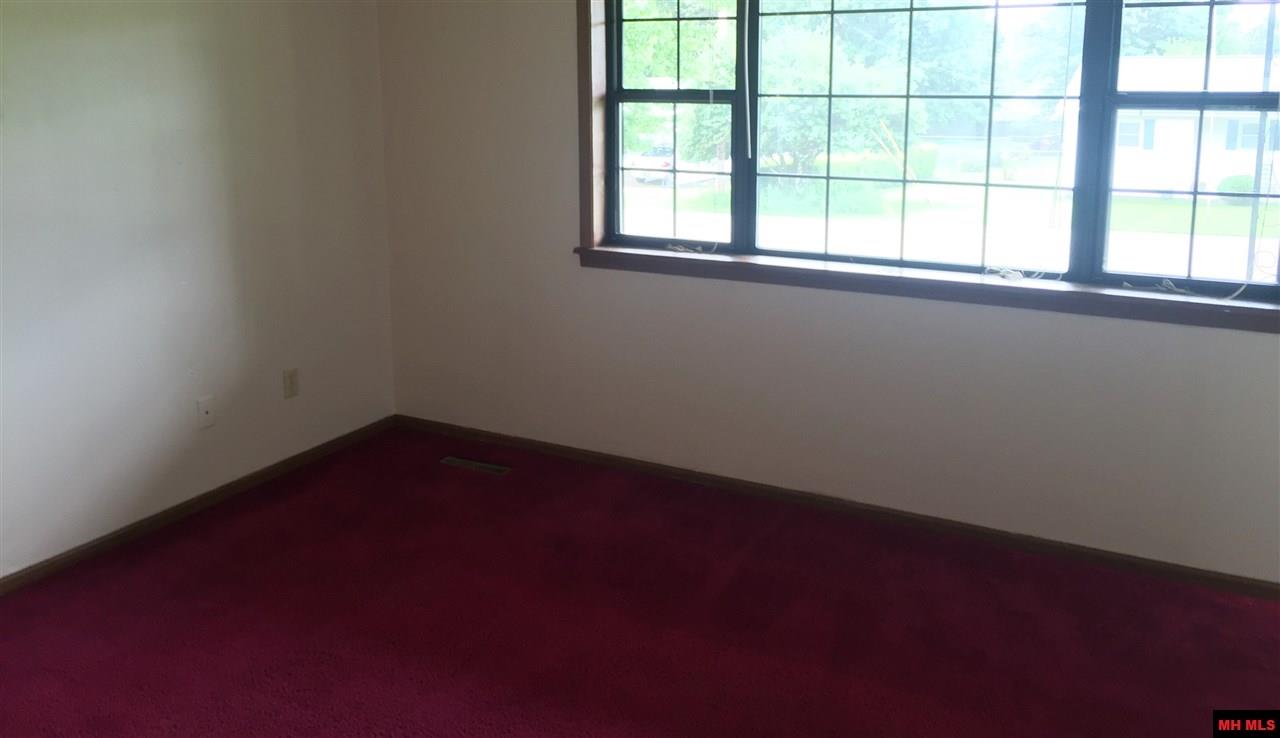 228 HOUSER, Gassville, AR 72635