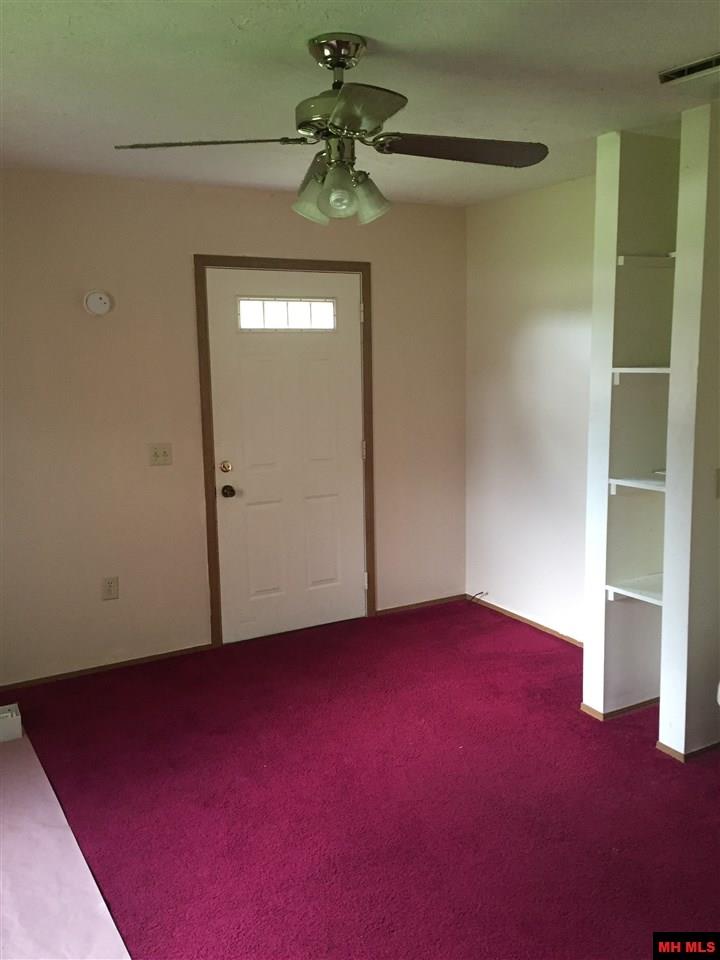 228 HOUSER, Gassville, AR 72635