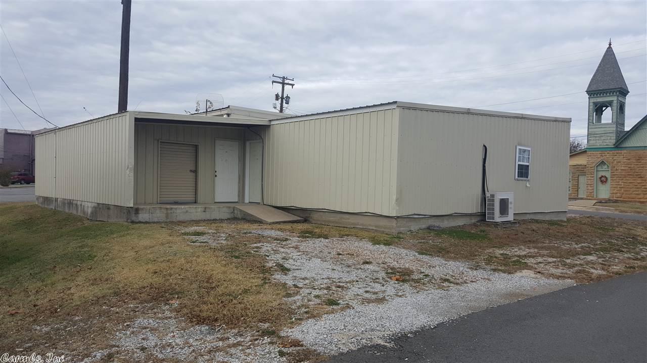 106 E Nome Street, Marshall, AR 72650
