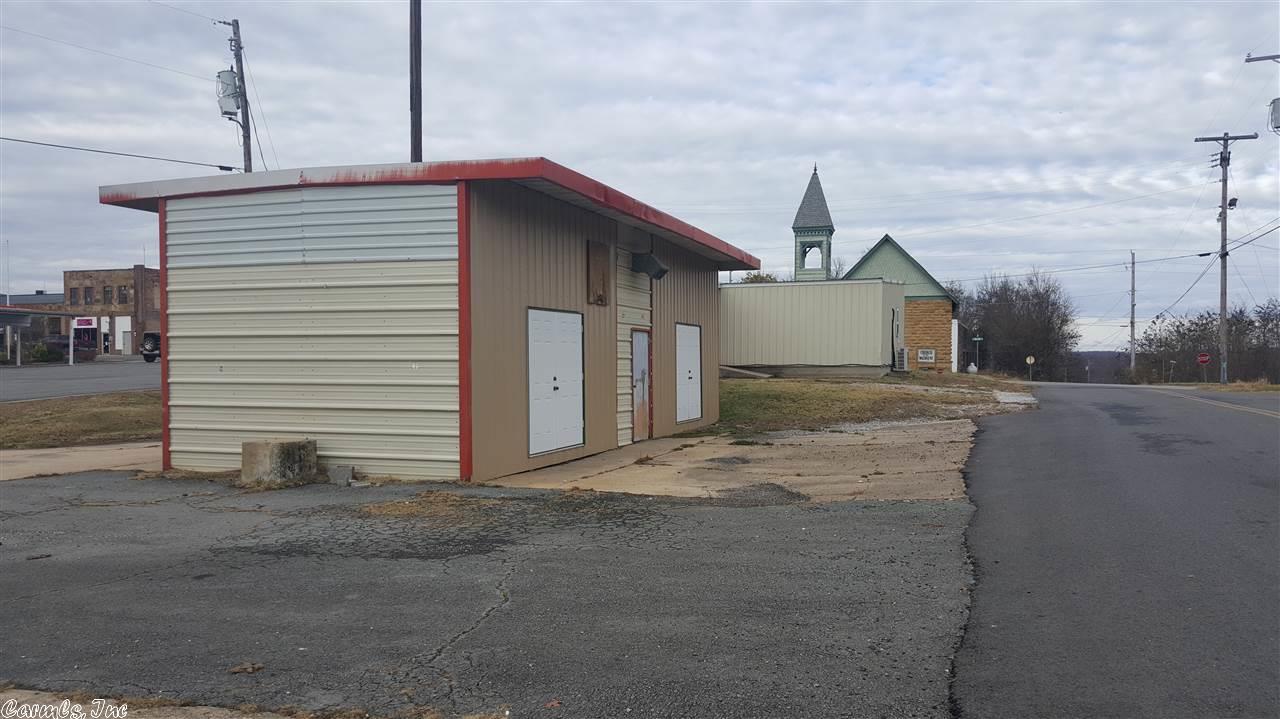 106 E Nome Street, Marshall, AR 72650
