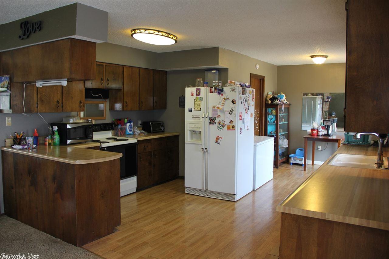79 Floyd Street, Mountain Home, AR 72653