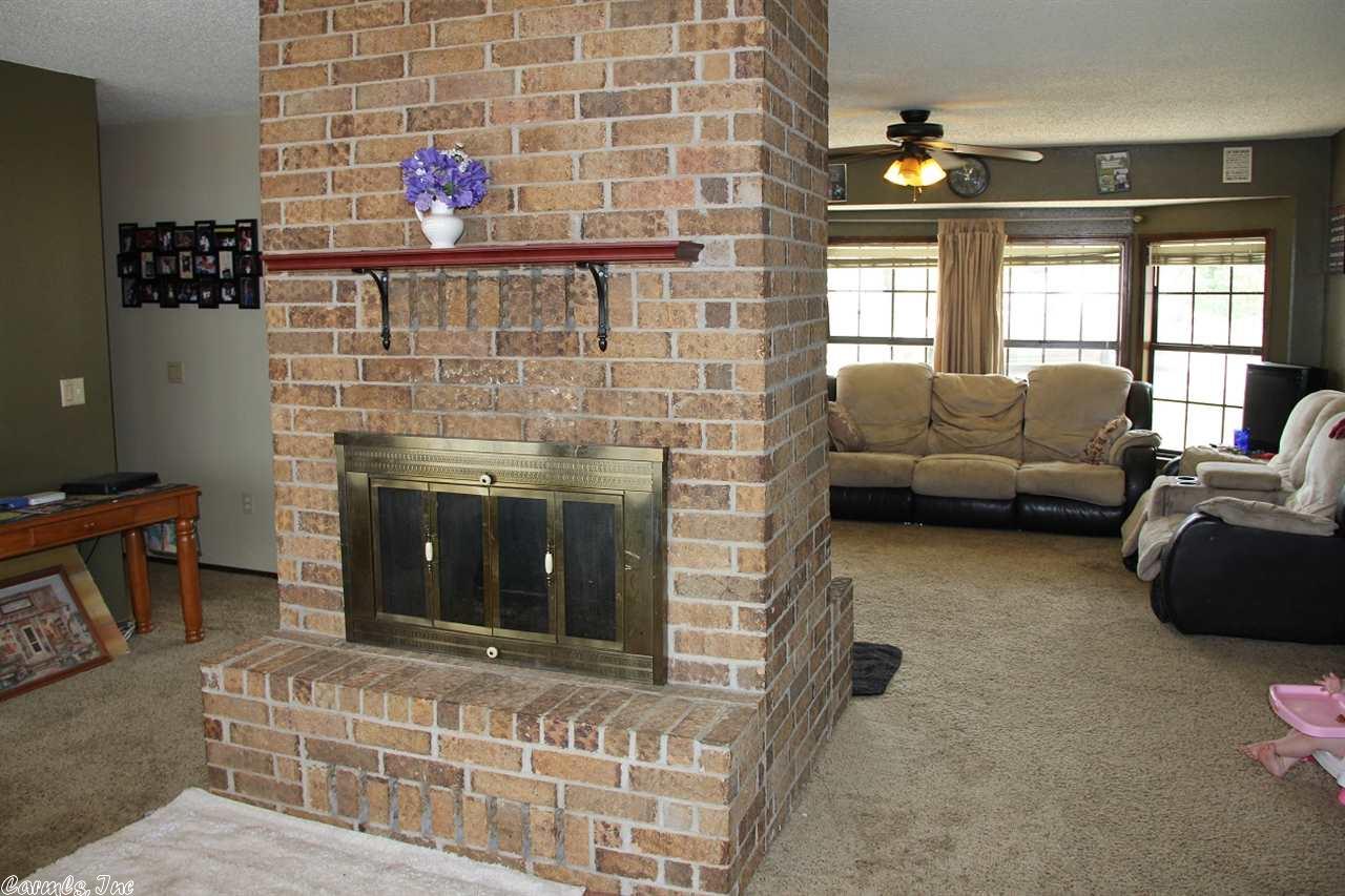79 Floyd Street, Mountain Home, AR 72653