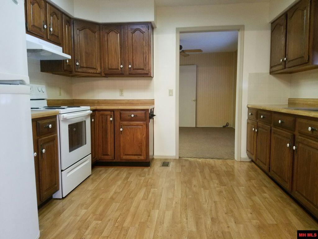 109 LOUANN DRIVE, Mountain Home, AR 72653