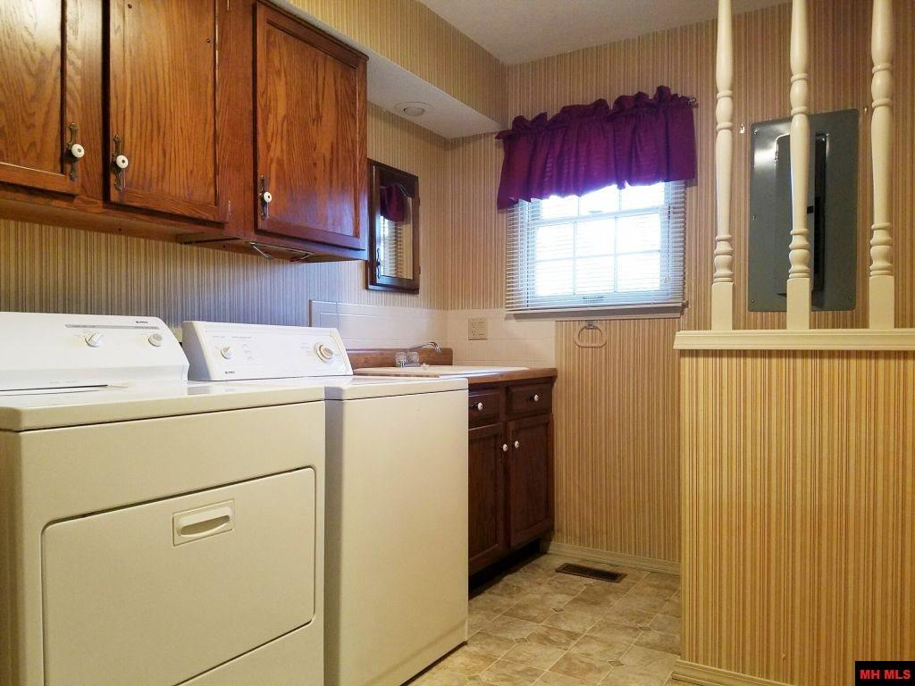 109 LOUANN DRIVE, Mountain Home, AR 72653