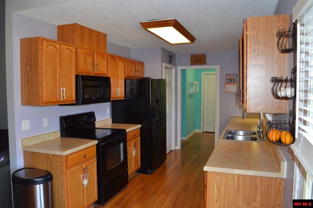 760 WESTERN HILLS LOOP, Mountain Home, AR 72653