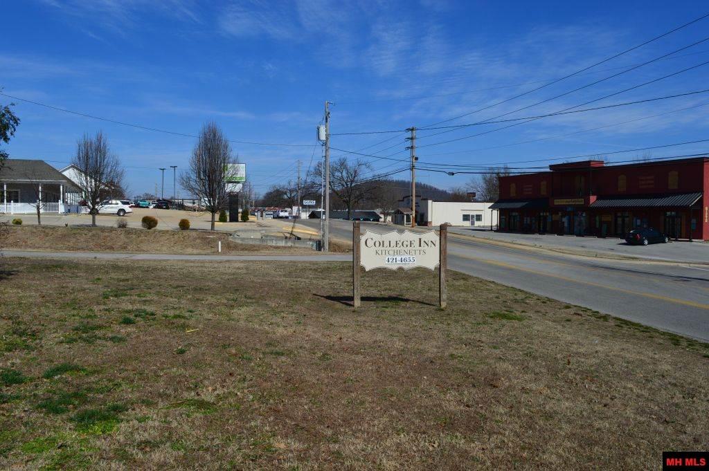 128 COLLEGE STREET, Mountain Home, AR 72653