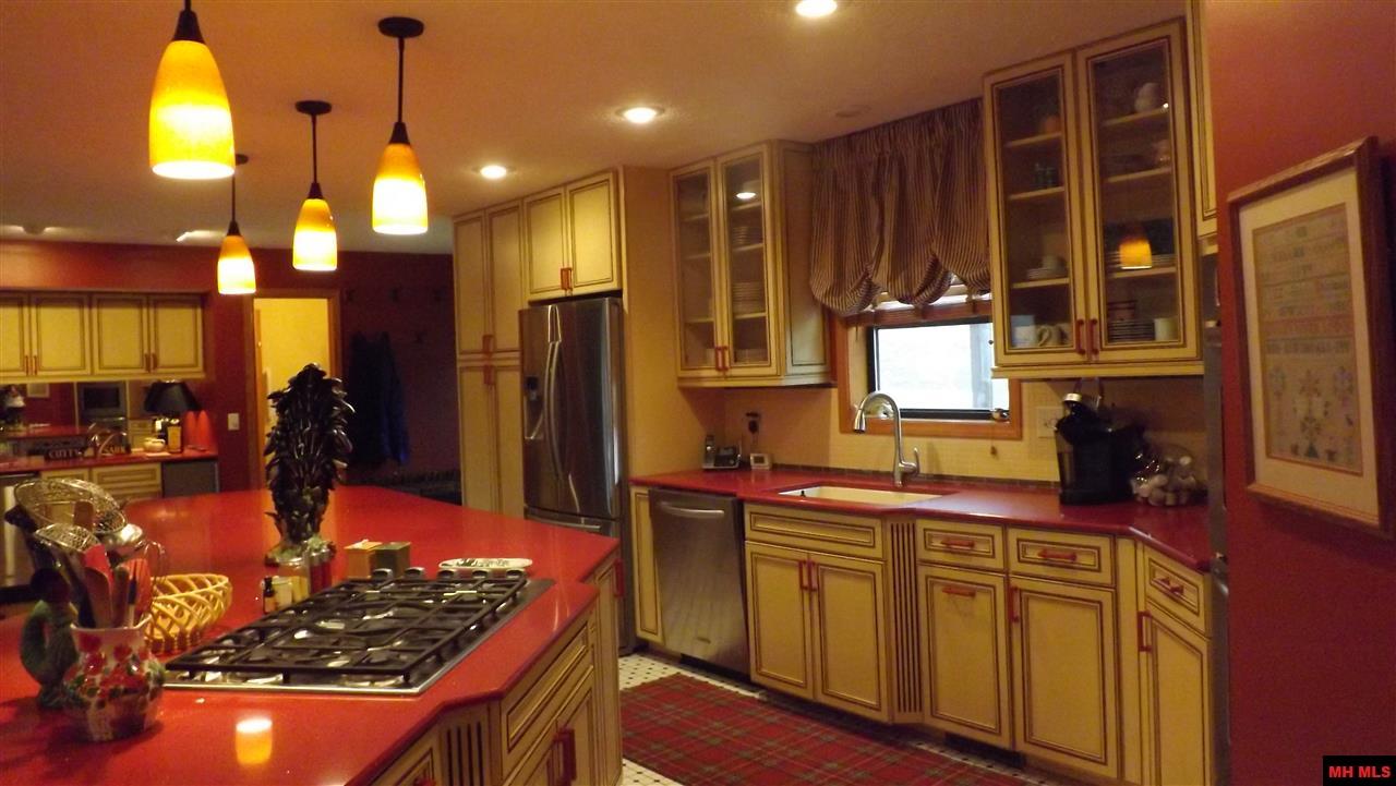 181 RIM SHOALS ROAD, Mountain Home, AR 72653