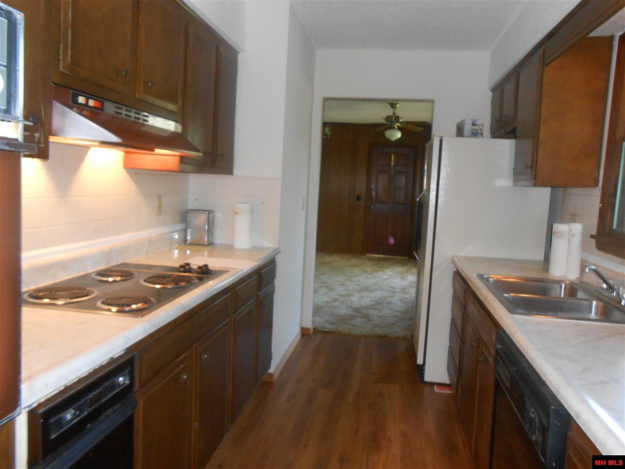 178 RIVERVIEW DRIVE, Norfork, AR 72658
