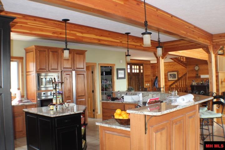 668 KINGDOM LANE, Yellville, AR 72687