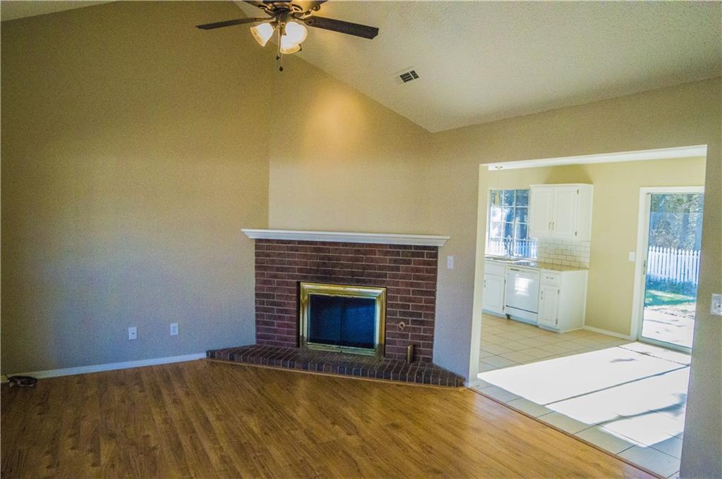 865 LorenaLN, Fayetteville, AR 72701