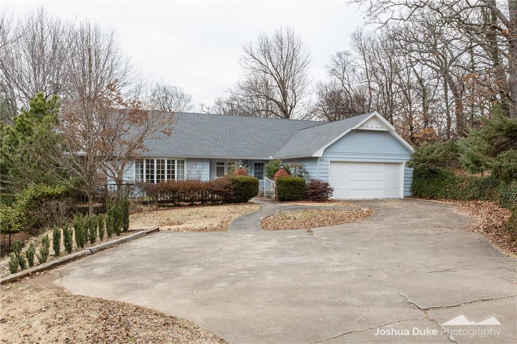 848 RockwoodTR, Fayetteville, AR 72701