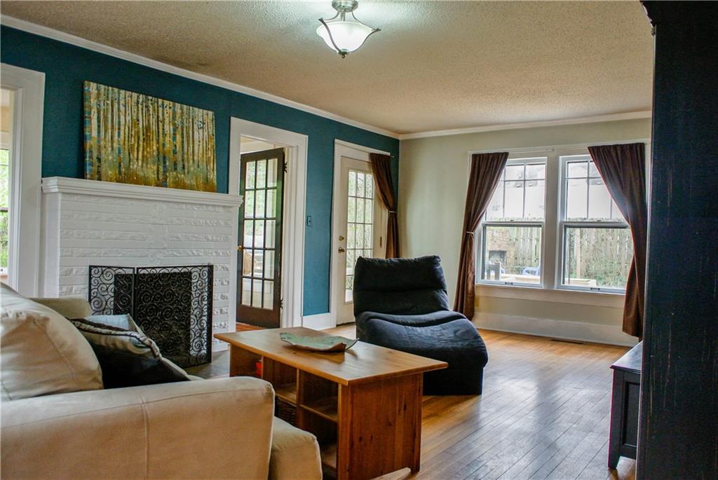 409W IlaST, Fayetteville, AR 72701