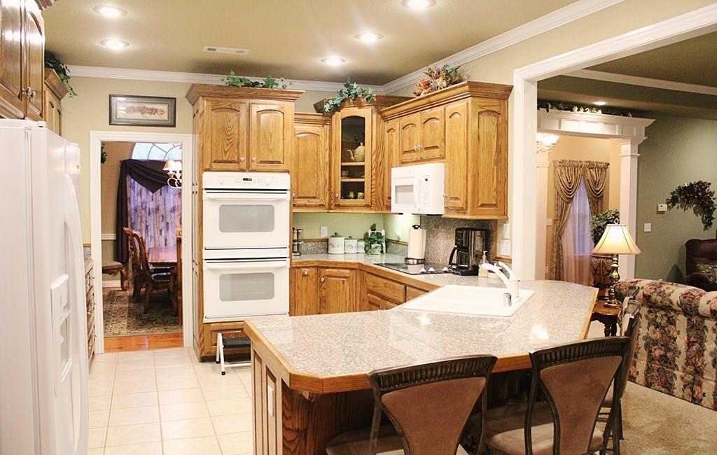 12044 Snake BranchRD, Fayetteville, AR 72701