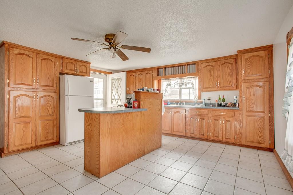 3641W Kessler MountainRD, Fayetteville, AR 72701