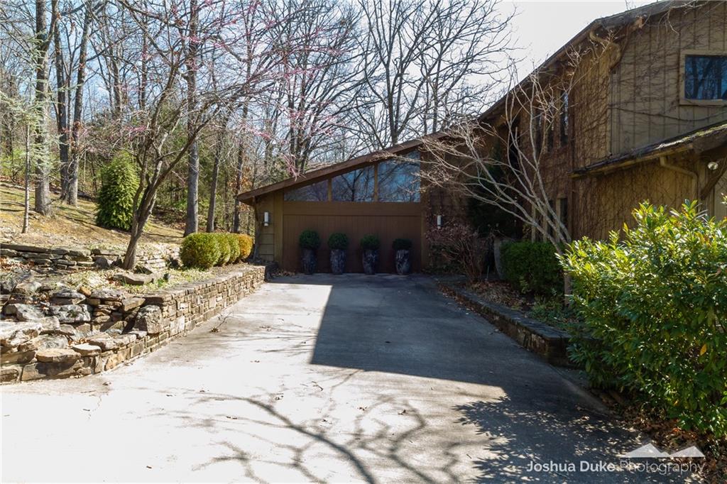 2817 Hyland ParkRD, Fayetteville, AR 72701