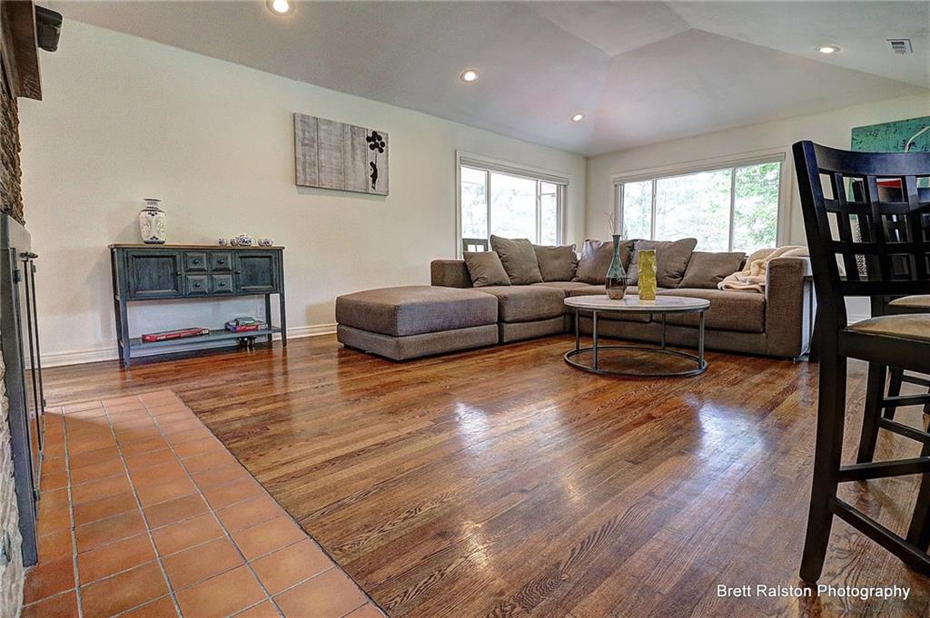 1661W HotzDR, Fayetteville, AR 72701