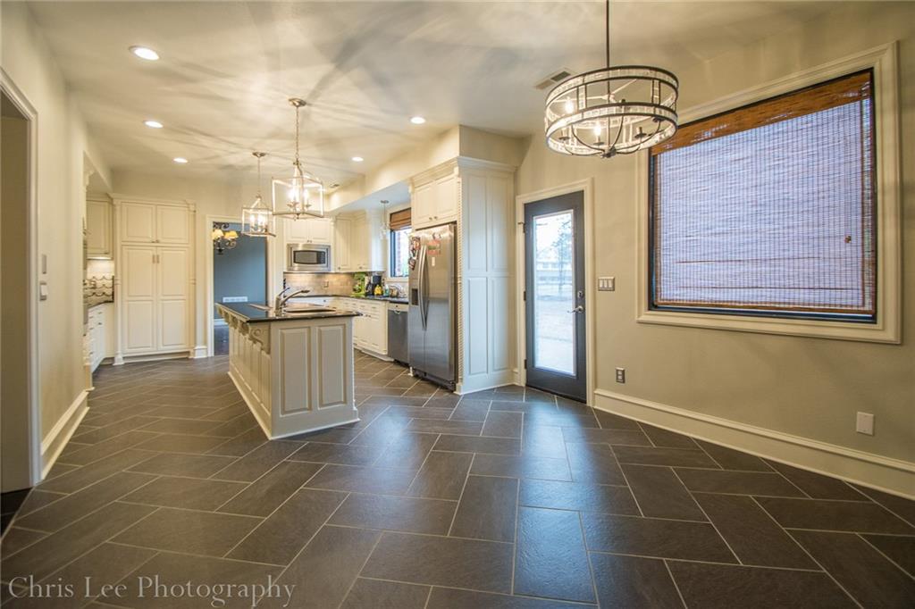 1117N SummersbyDR, Fayetteville, AR 72701