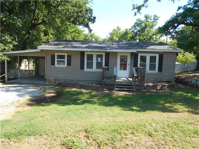 832 W Walker StFayetteville, AR, 72701Washington County