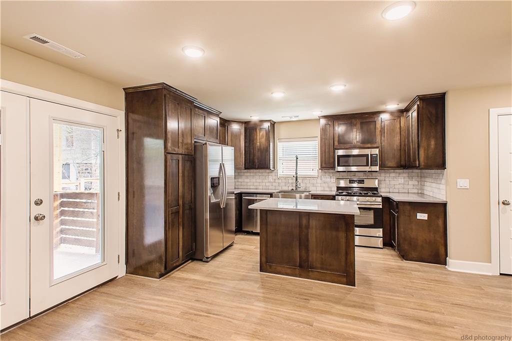 322W SouthST Unit #1&2, Fayetteville, AR 72702