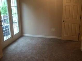 1758N ChestnutAVE, Fayetteville, AR 72703