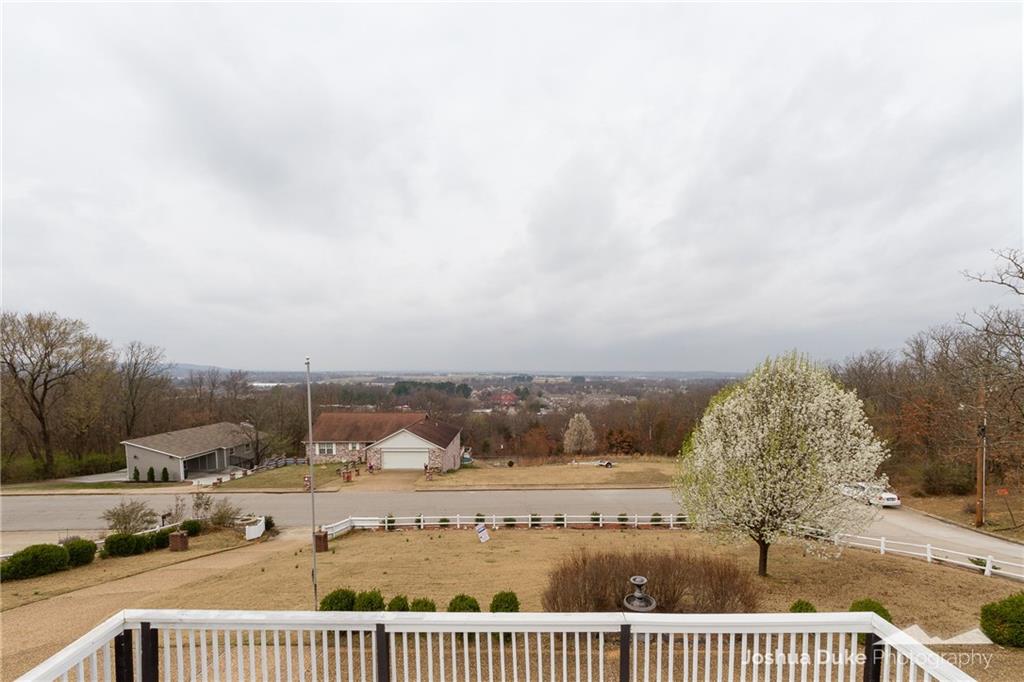 2580 KarynAVE, Fayetteville, AR 72703