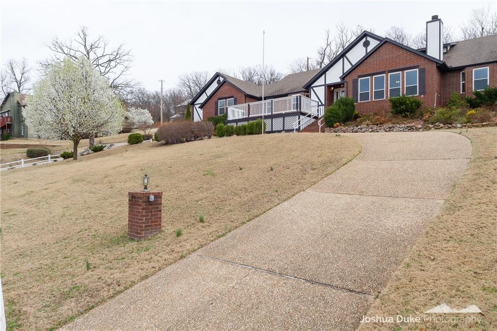 2580 KarynAVE, Fayetteville, AR 72703