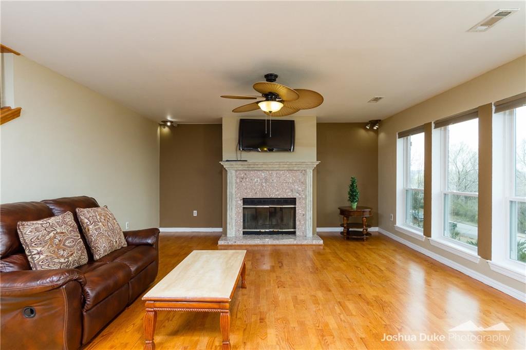 2580 KarynAVE, Fayetteville, AR 72703
