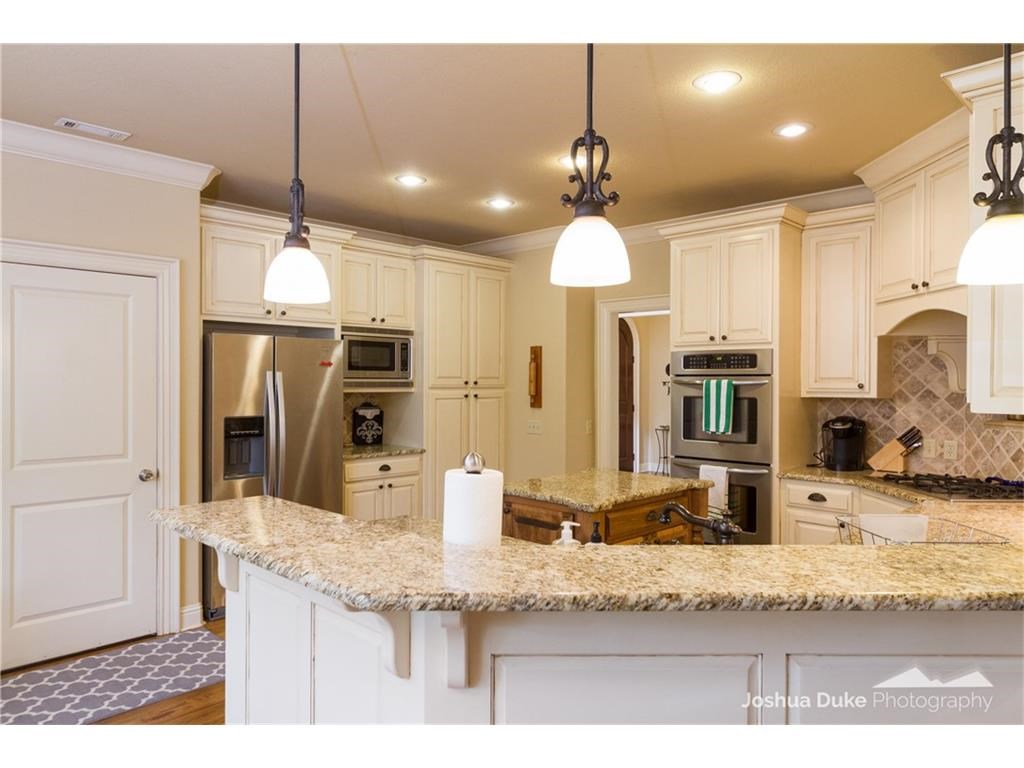 2374 Covington ParkBLVD, Fayetteville, AR 72703