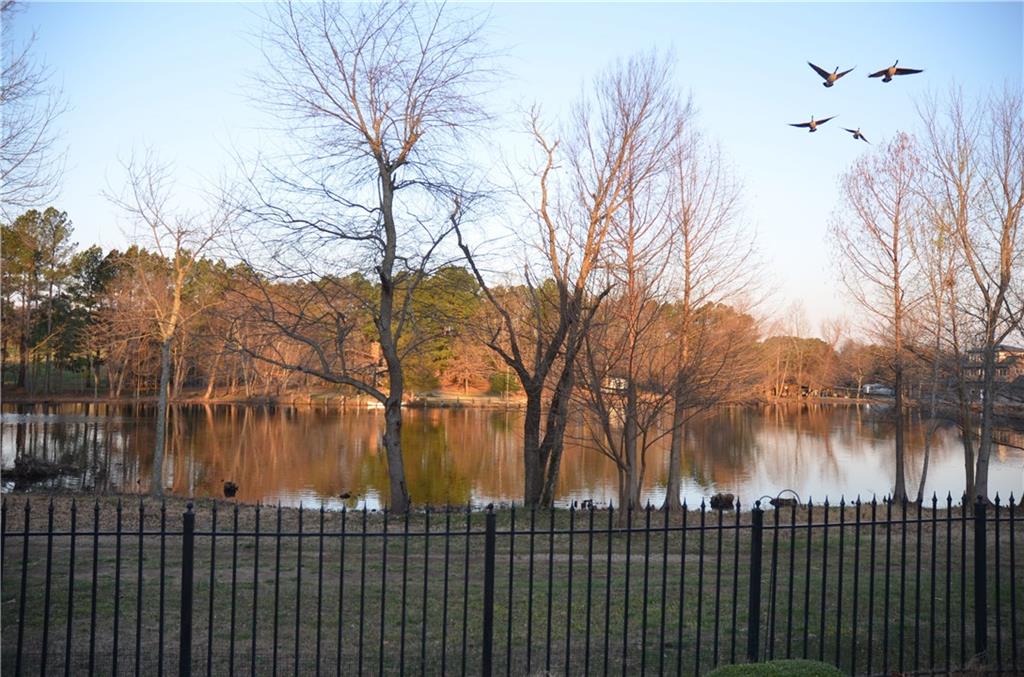 1855N CandleshoeDR, Fayetteville, AR 72703