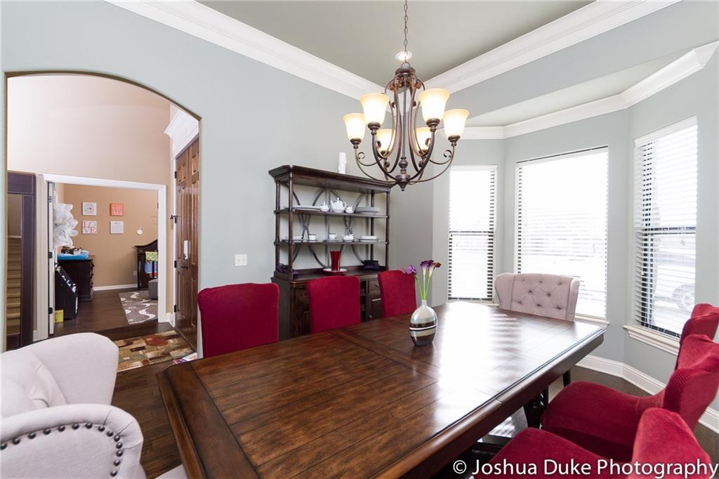 2448 BrookwaterLN, Fayetteville, AR 72703