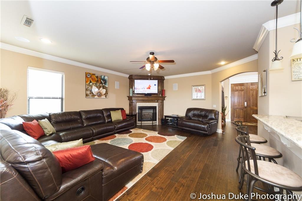 2448 BrookwaterLN, Fayetteville, AR 72703