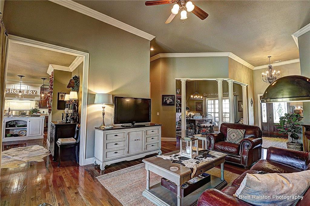255 NapaDR, Fayetteville, AR 72703