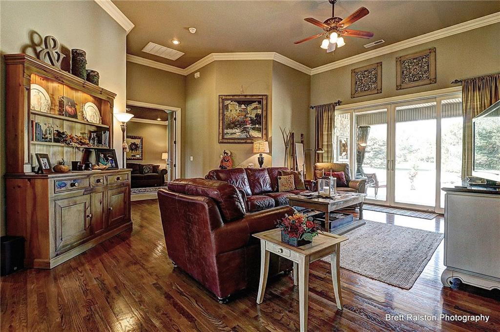 255 NapaDR, Fayetteville, AR 72703