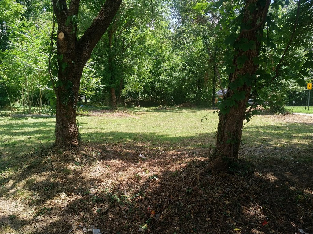 1010N Main ST, Bentonville, AR 72712