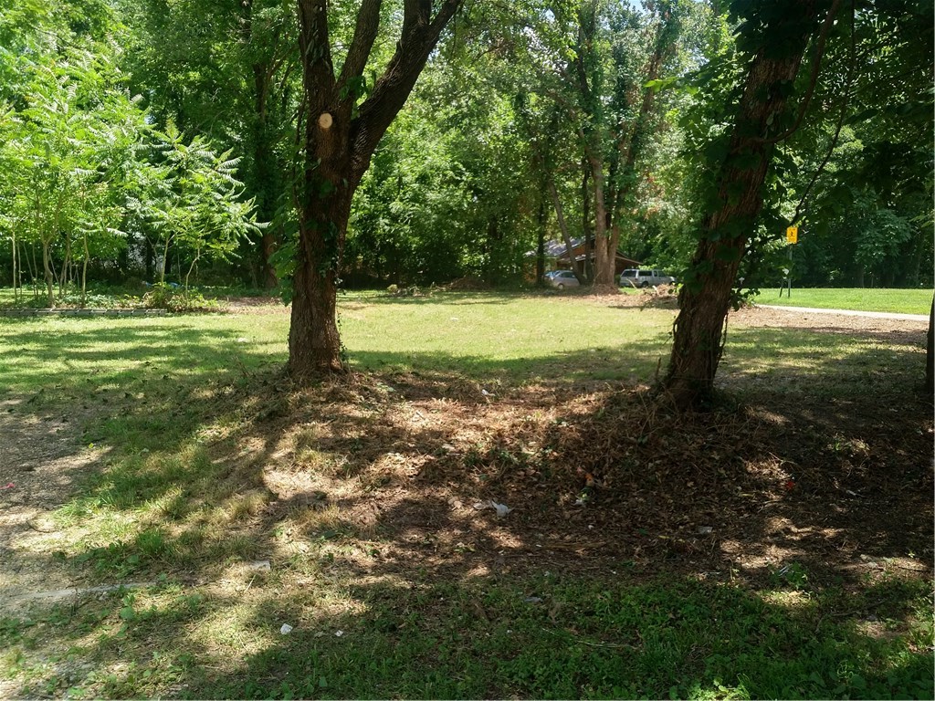 1010N Main ST, Bentonville, AR 72712