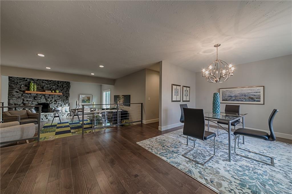 910NW 8thST, Bentonville, AR 72712