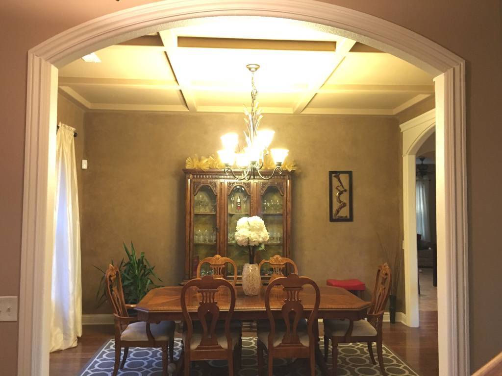 610 LyndalLn, Bentonville, AR 72712