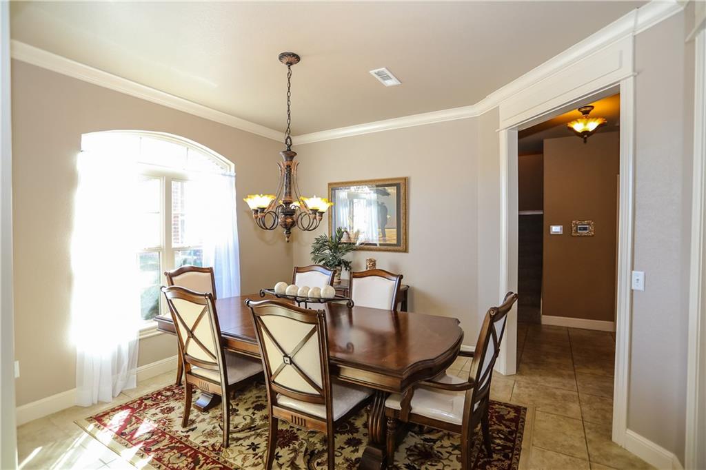 1113 St IvesRD, Bentonville, AR 72712