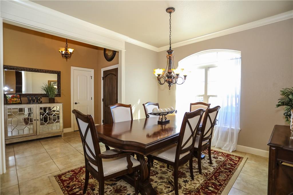1113 St IvesRD, Bentonville, AR 72712