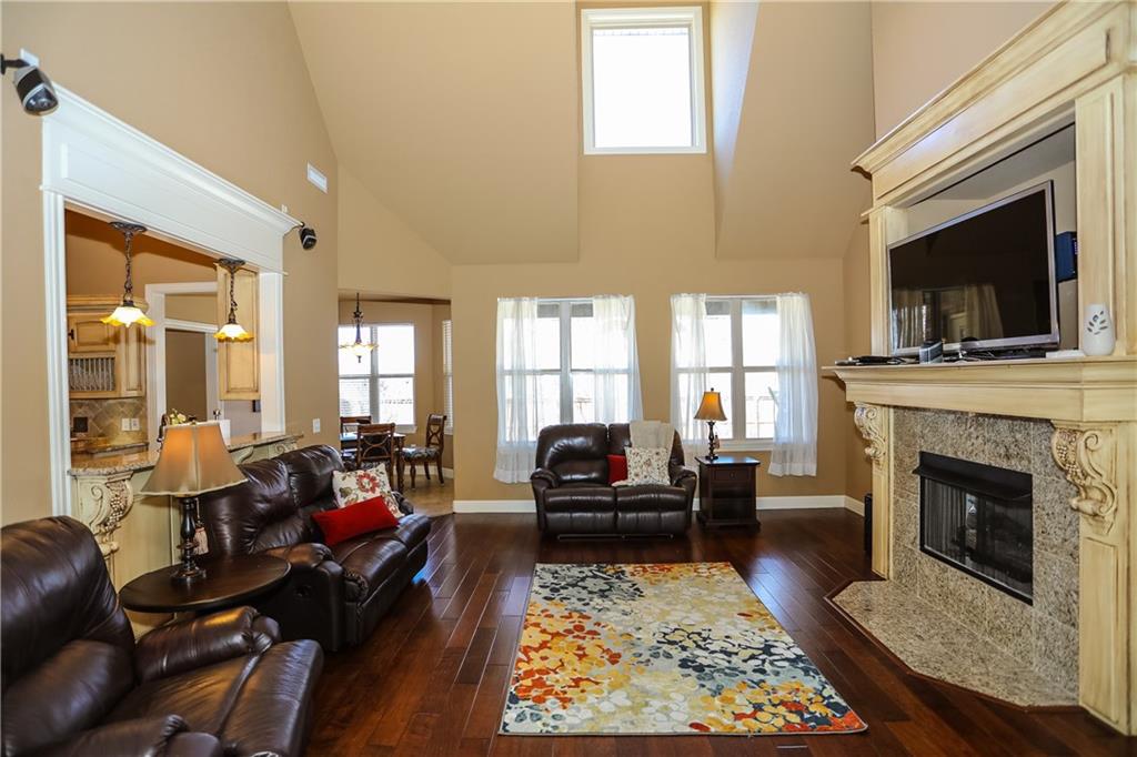 1113 St IvesRD, Bentonville, AR 72712