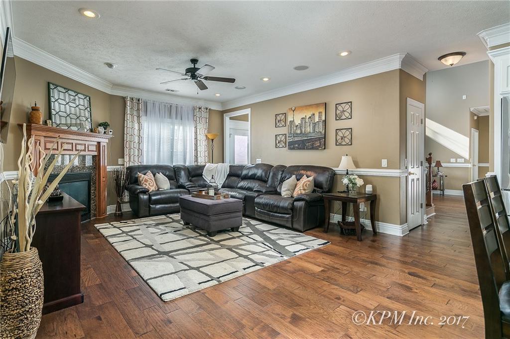 2309SW CloverCT, Bentonville, AR 72712