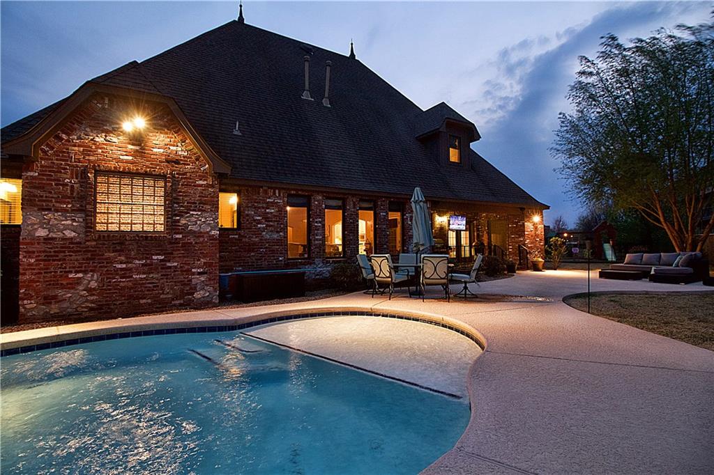 301SW BordeauxCT, Bentonville, AR 72712