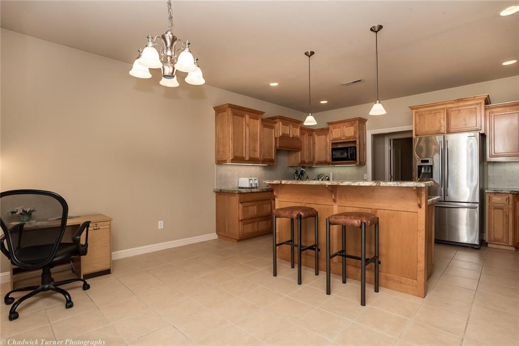 3808 RiverbendRD, Bentonville, AR 72712